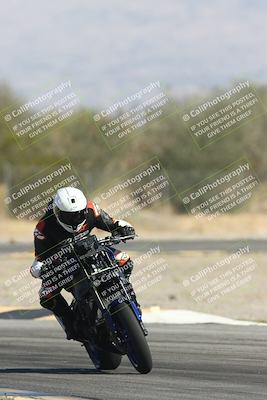 media/Oct-30-2025-Racers Edge (Thu) [[dabbdaf680]]/3-B Group/Session 2 Turn 2/